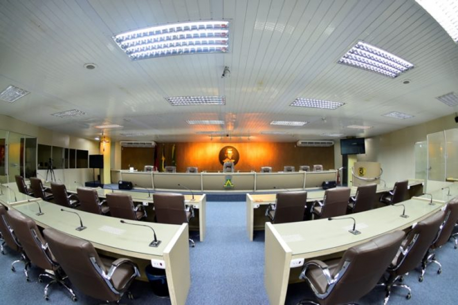 Tribunal de Justiça proíbe leitura da Bíblia na Câmara de Campina Grande