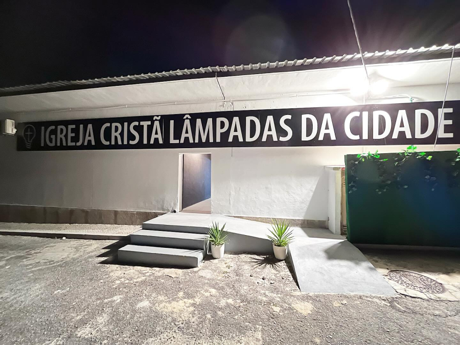 Unigrejas visita a Igreja Lâmpada da Cidade em Portugal 